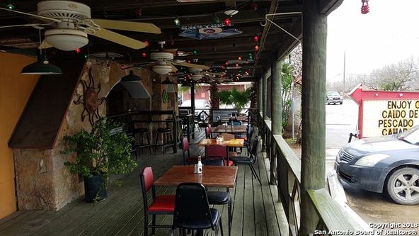 1023 N 1st Ave, Crystal City, TX 78839
